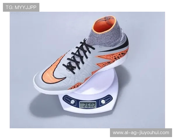 TF顶级足球鞋全解析 打造你的完美球场表现 TF顶级足球鞋全解析 打造你的完美球场表现