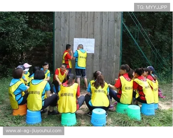 围绕贺阳足球训练全面提升青少年竞技技能与团队协作素养发展路径